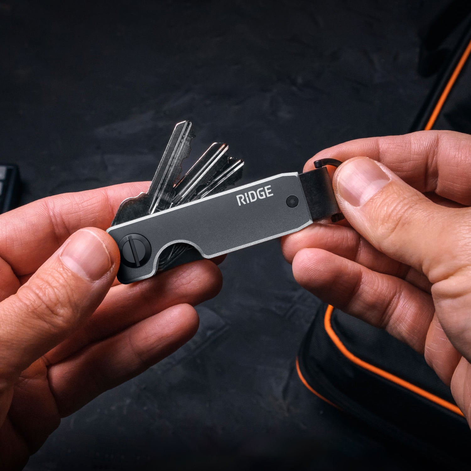 Ridge KeyCase - Gunmetal