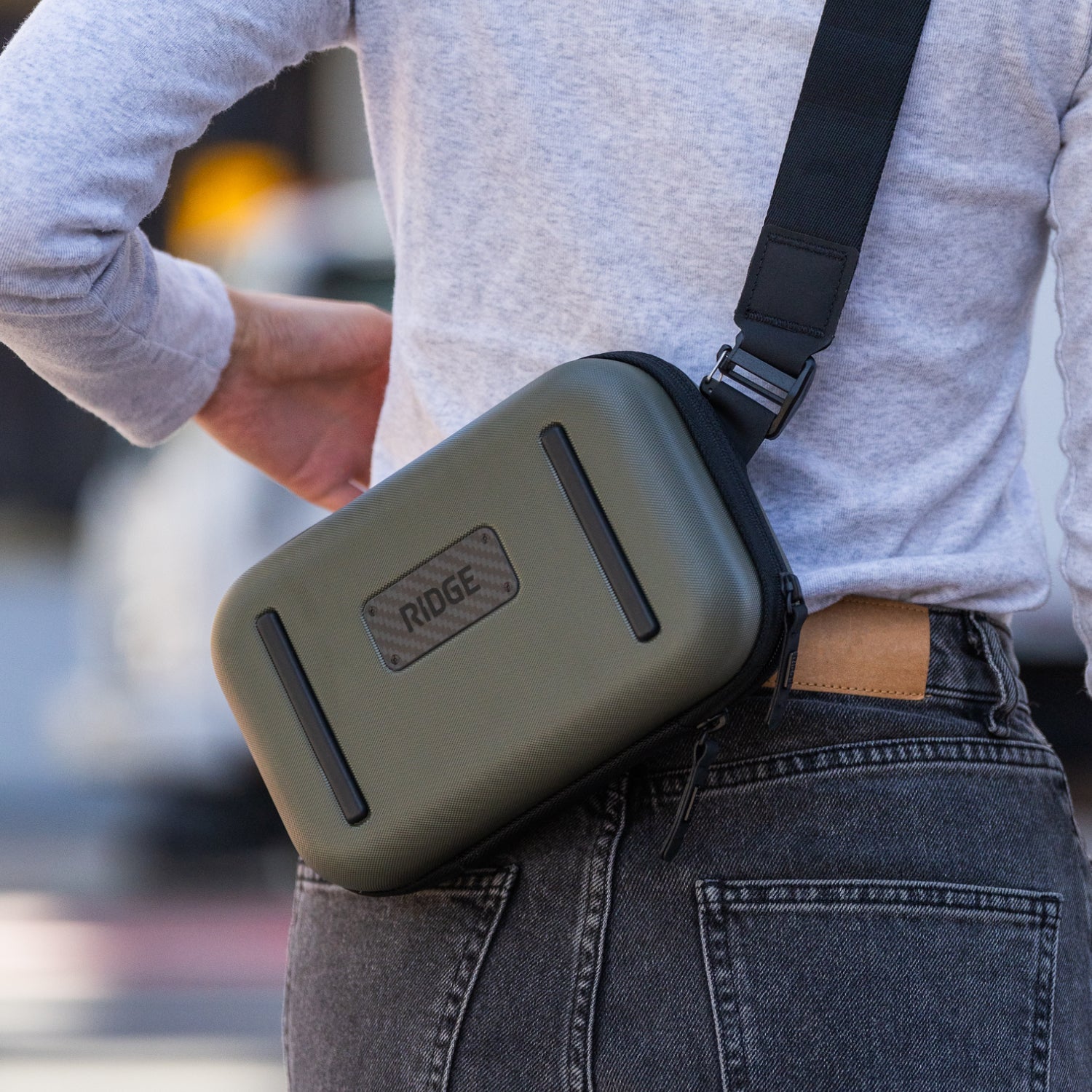 Hardshell Sling - Matte Olive